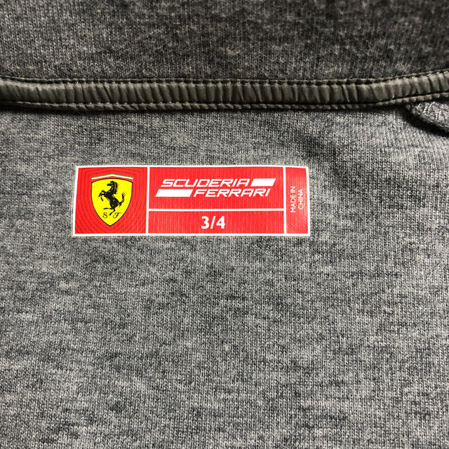 Ferrari(フェラーリ)のフェラーリ　パーカー　アウター キッズ/ベビー/マタニティのキッズ服男の子用(90cm~)(ジャケット/上着)の商品写真