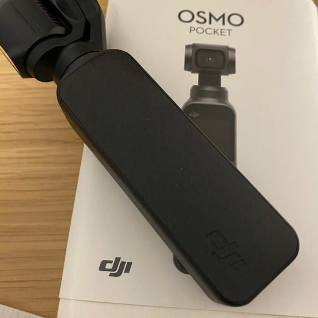 GoPro(ゴープロ)の【ひかり様専用】osmo pocket 美品　アタッチメント付 スマホ/家電/カメラのカメラ(ビデオカメラ)の商品写真