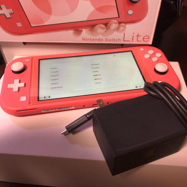 switch lite コーラルピンク