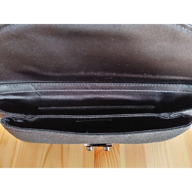UNITED ARROWS(ユナイテッドアローズ)の【美品】グリッター ロック クラッチバッグ レディースのバッグ(クラッチバッグ)の商品写真