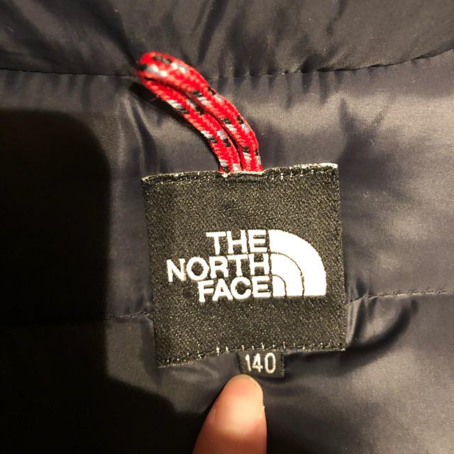 THE NORTH FACE(ザノースフェイス)のノースフェイス　マグマードダウンジャケット キッズ/ベビー/マタニティのキッズ服男の子用(90cm~)(ジャケット/上着)の商品写真