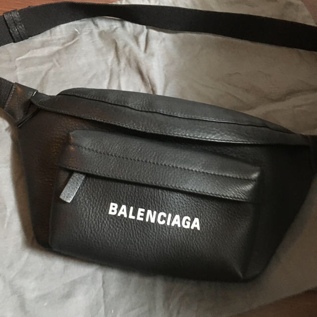 バッグバレンシアガ　ウエストポーチ　ウエストバッグ balenciaga