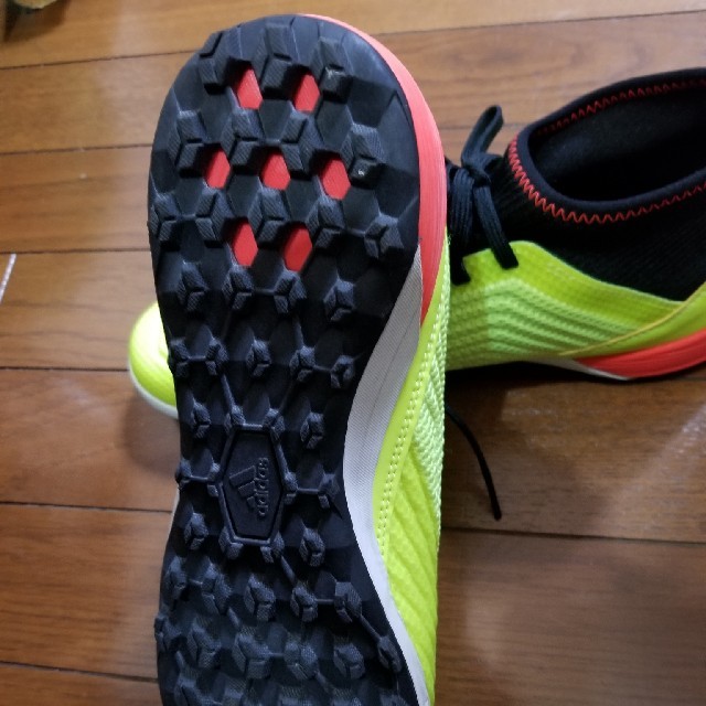 adidas(アディダス)のクマ様 専用 アディダス トレーニングシューズ ２６cm スポーツ/アウトドアのサッカー/フットサル(シューズ)の商品写真
