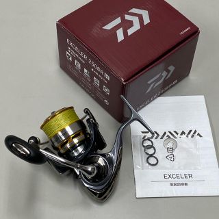 ダイワ(DAIWA)のDAIWA スピニングリール EXCELER 2508RH 箱/取説付 送料込(リール)