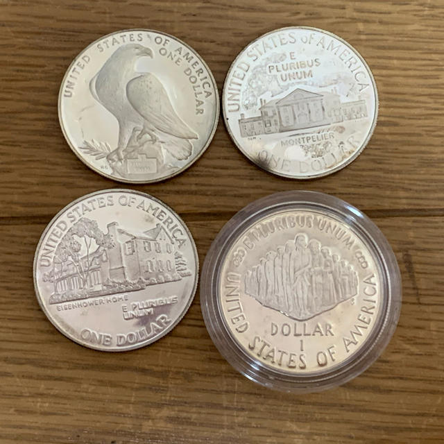 貨幣アメリカ　1ドル　記念硬貨　４枚