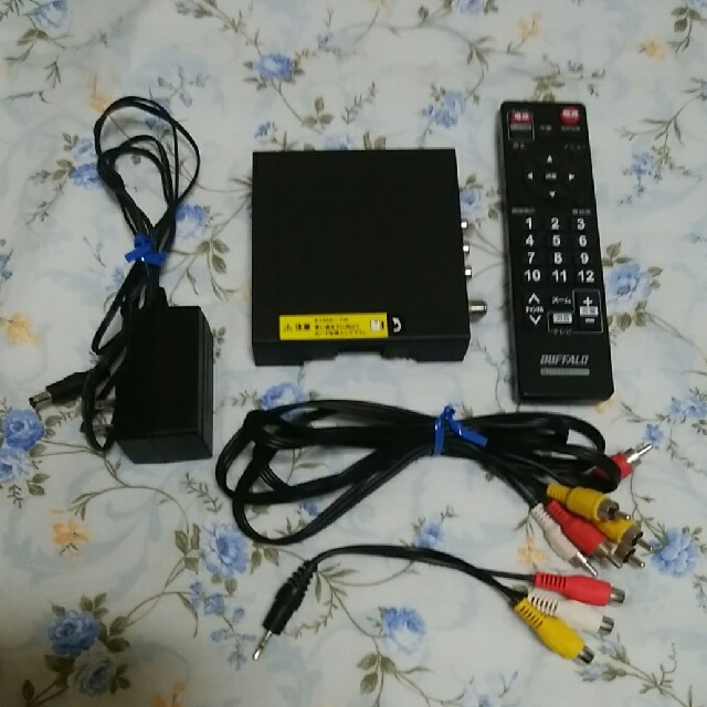 Buffalo(バッファロー)のBUFFALO 地デジチューナー DTV-S110 スマホ/家電/カメラのテレビ/映像機器(テレビ)の商品写真