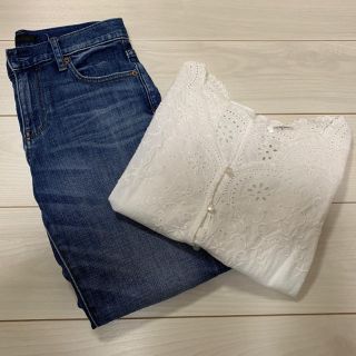 ユニクロ(UNIQLO)のユニクロ ボーイフレンドデニム&ハニーズ スカラップレースブラウス セット売り(デニム/ジーンズ)