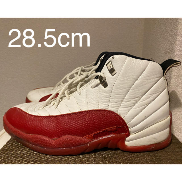 NIKE(ナイキ)のAIR JORDAN 12 WHITE/VARSITY RED 96オリジナル メンズの靴/シューズ(スニーカー)の商品写真