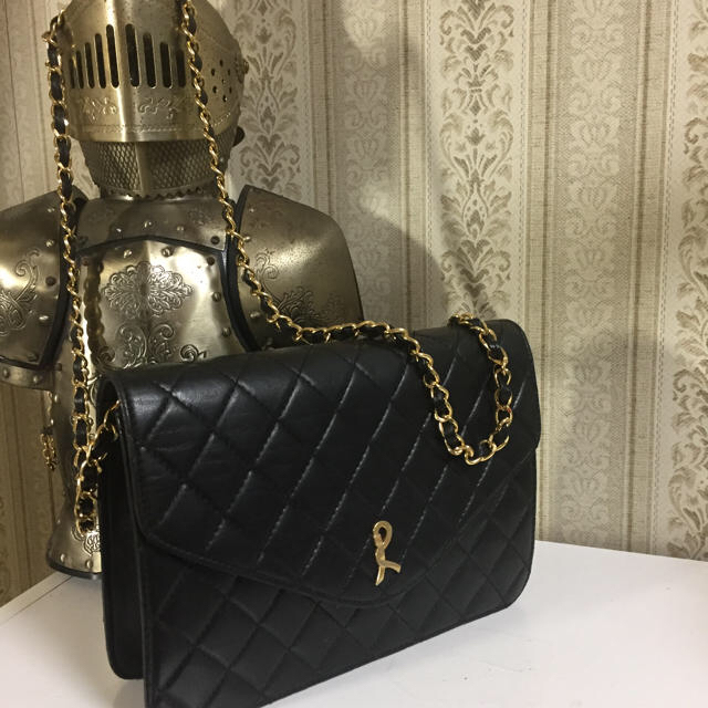 最短翌日到着 Roberta di Camirino Vintage チェーンレザーショルダー