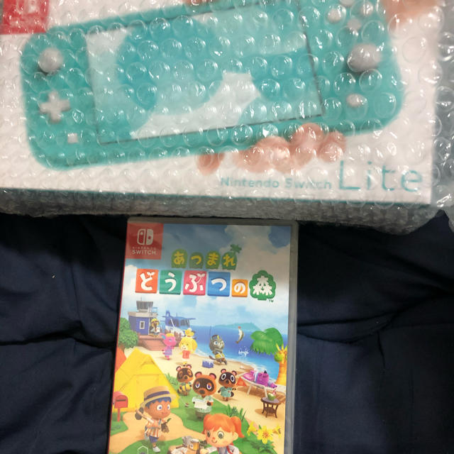 Switch lite スイッチ　ライト　ターコライズ　どうぶつの森