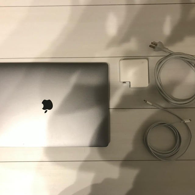 Mac (Apple) - MacBook Pro (15-inch, 2016) 中古の通販 by youyou1902's shop｜マックならラクマ HOT在庫