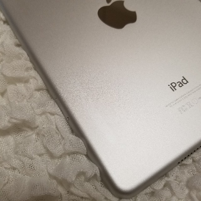 ipad mini4　64G　シルバー