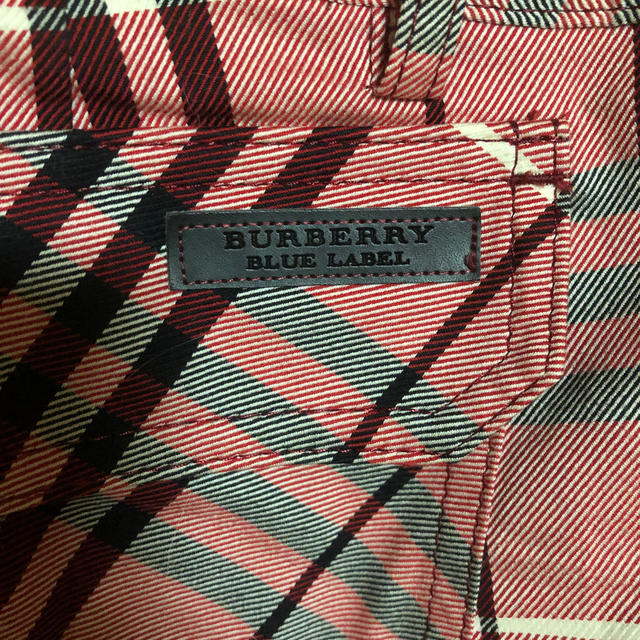 BURBERRY BLUE LABEL(バーバリーブルーレーベル)のバーバリー　半ズボン レディースのパンツ(ハーフパンツ)の商品写真