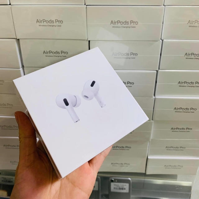 Apple(アップル)のAirPods Pro スマホ/家電/カメラのスマホアクセサリー(モバイルケース/カバー)の商品写真