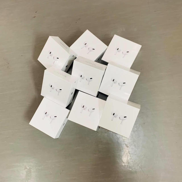 Apple(アップル)のAirPods Pro スマホ/家電/カメラのスマホアクセサリー(モバイルケース/カバー)の商品写真