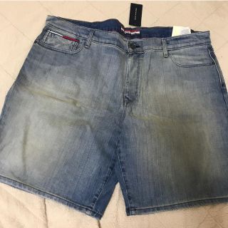 トミーヒルフィガー(TOMMY HILFIGER)の送料込み！新品タグ付きトミーヒルフィガーハーフパンツ42インチ(ショートパンツ)