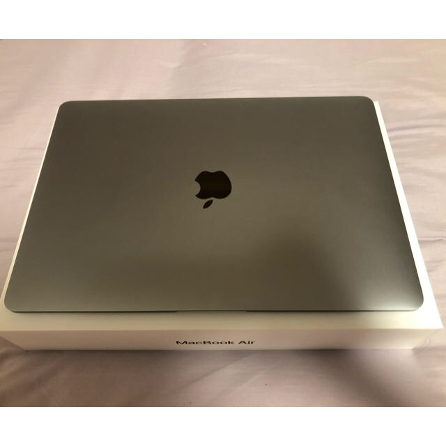 13.3インチ MacBook Air