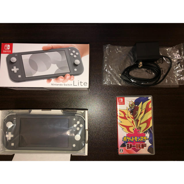 Nintendo Switch Liteグレー　ポケモンシールド　美品