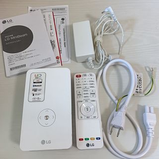 エルジーエレクトロニクス(LG Electronics)の【kazuq0_0p様専用】LGプロジェクター　PH30JG(プロジェクター)