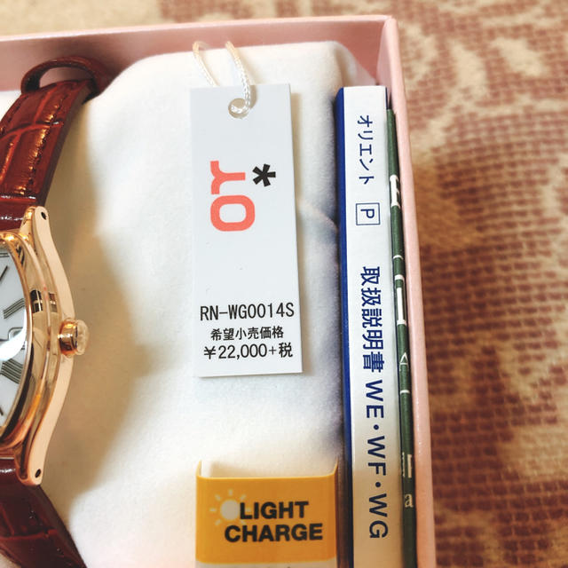 ORIENT(オリエント)の入社入学祝いに、オリエント io イオ ライトチャージ RN-WG0014S レディースのファッション小物(腕時計)の商品写真