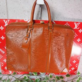 ルイヴィトン(LOUIS VUITTON)の売れてしまいました　_ _))ﾍﾟｺﾘﾝᵗʱᵃᵑᵏᵧₒᵤ(ビジネスバッグ)