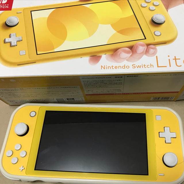 Nintendo Switch Lite イエロー 美品 ケース付き