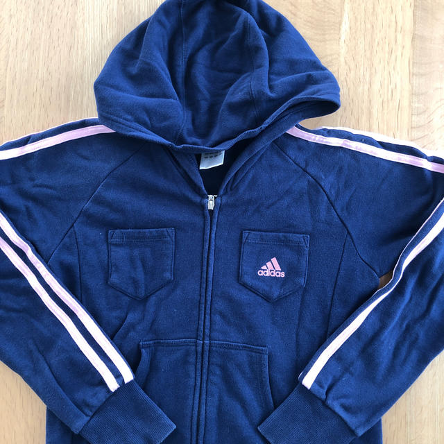 adidas(アディダス)のアディダス☆トレーナー生地上着☆150 キッズ/ベビー/マタニティのキッズ服女の子用(90cm~)(ジャケット/上着)の商品写真