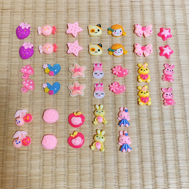 デコパーツ♡38個セット♡新品 ハンドメイドの素材/材料(各種パーツ)の商品写真