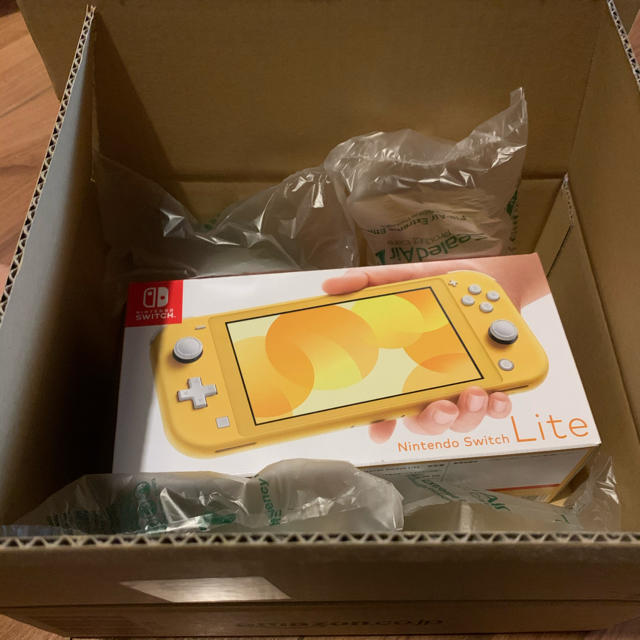 新品 Nintendo Switch Lite イエロー Light スイッチ