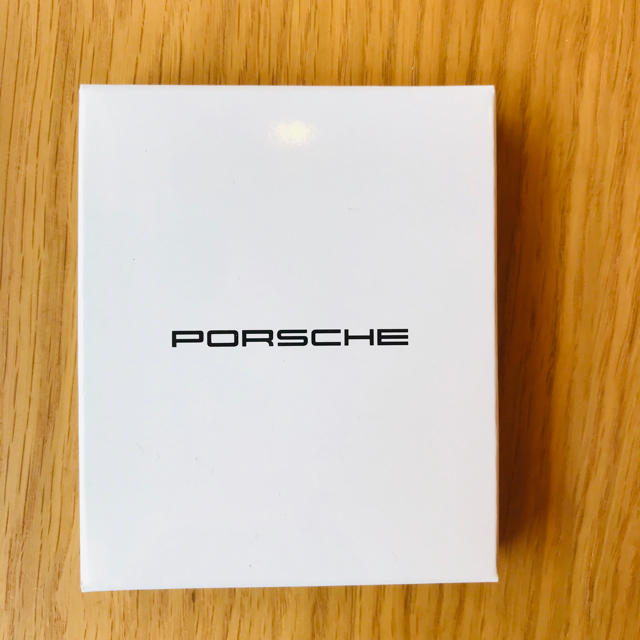 Porsche(ポルシェ)の【新品・未使用】ポルシェ　スマホリング　非売品 スマホ/家電/カメラのスマホアクセサリー(その他)の商品写真