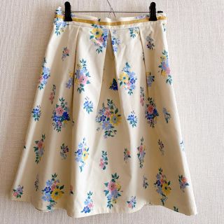クチュールブローチ(Couture Brooch)のクチュールブローチ 花柄スカート(ひざ丈スカート)