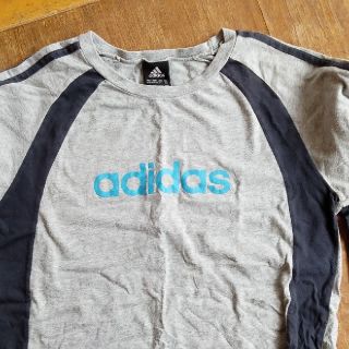 アディダス(adidas)の男児用長Tシャツ（150）2枚　　¥600→¥500→¥400→350(Tシャツ/カットソー)