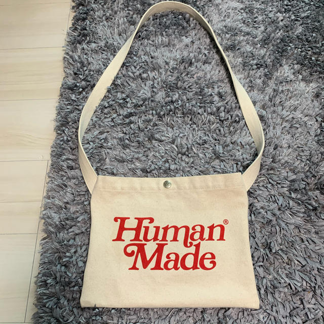 GDC(ジーディーシー)のHuman made × Girls don't cry コラボ バッグ メンズのバッグ(ショルダーバッグ)の商品写真