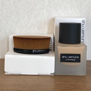 シュウウエムラ(shu uemura)のシュウウエムラ アンリミテッド ラスティング フルイド664&ペタル55ブラシ(ファンデーション)