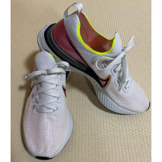 ナイキ(NIKE)のNIKE リアクト インフィニティ フライニット 26.5cm 白×ピンク(シューズ)