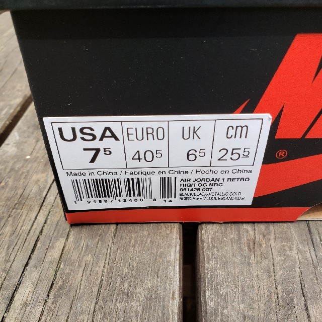NIKE - AIR JORDAN 1 GOLD TOE ゴールド 25.5の通販 by さも's shop