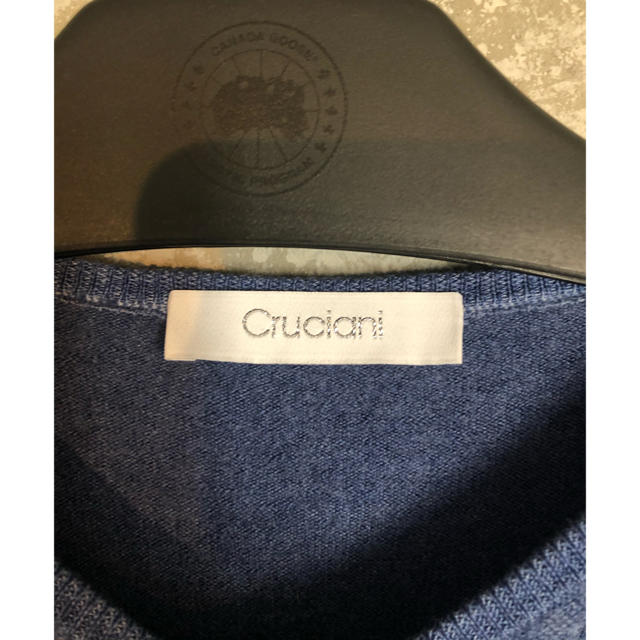 Cruciani(クルチアーニ)のテツ様専用出品☆クルチアーニ　Cruciani  ウールVネックニット メンズのトップス(ニット/セーター)の商品写真