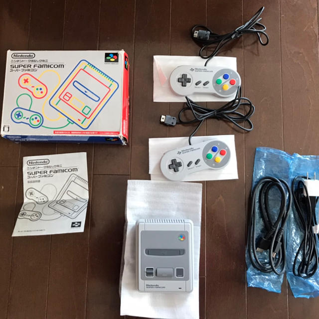 美品 ニンテンドークラシックミニ スーパーファミコン スーパーファミコンミニゲームソフト/ゲーム機本体