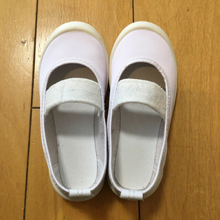 ニシマツヤ(西松屋)の上靴(スクールシューズ/上履き)