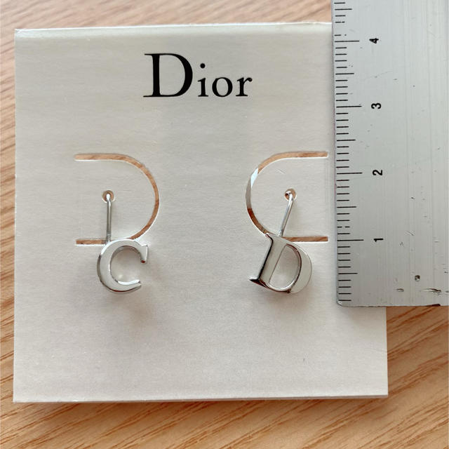 Dior(ディオール)のDior   ピアス レディースのアクセサリー(ピアス)の商品写真