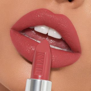 カイリーコスメティックス(Kylie Cosmetics)の【新品】カイリーコスメティクス★クリームリップスティック★CRUSH★口紅(口紅)