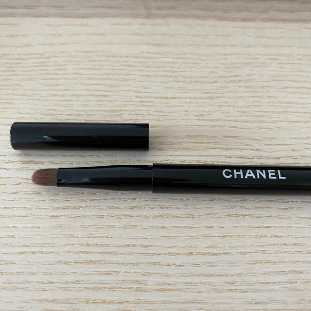 CHANEL(シャネル)のシャネル　リップブラシ コスメ/美容のメイク道具/ケアグッズ(その他)の商品写真