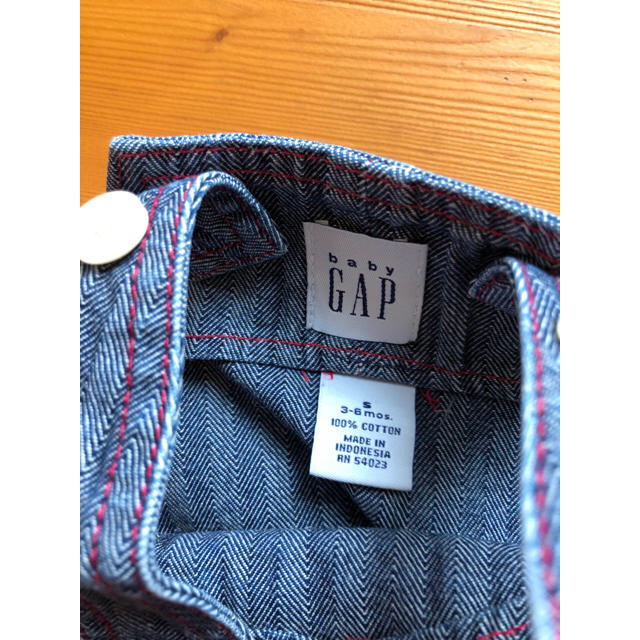 babyGAP(ベビーギャップ)のBABY GAP デニムワンピース キッズ/ベビー/マタニティのベビー服(~85cm)(ワンピース)の商品写真