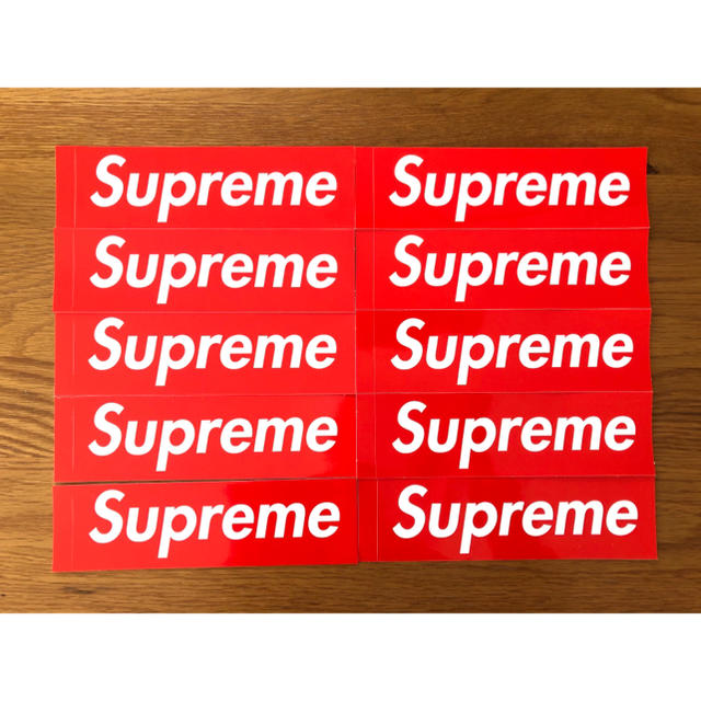 Supreme(シュプリーム)のSupreme BOX Logo sticker ロゴ　ステッカー10枚セット 自動車/バイクのバイク(ステッカー)の商品写真