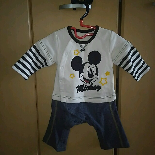 Disney(ディズニー)の☆70㌢ミッキーﾛﾝﾊﾟｰｽ☆ キッズ/ベビー/マタニティのベビー服(~85cm)(ロンパース)の商品写真