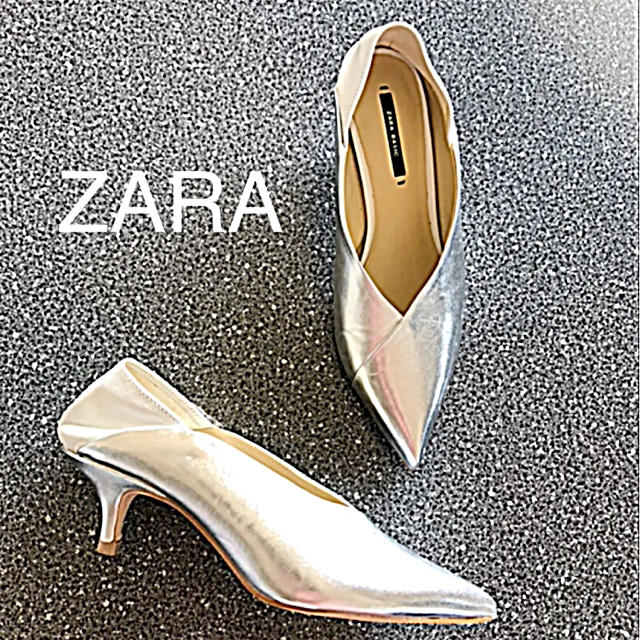 ZARA(ザラ)のZARA☆パンプス♡シルバー×ホワイト♪2ウェイ(*´꒳`*) レディースの靴/シューズ(スリッポン/モカシン)の商品写真