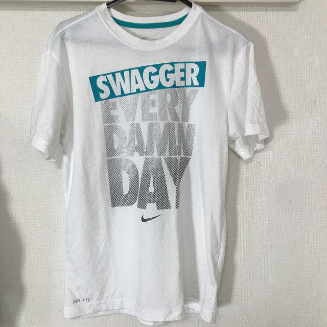 NIKE(ナイキ)のナイキ 半袖Tシャツ(ホワイト、白) メンズのトップス(Tシャツ/カットソー(半袖/袖なし))の商品写真