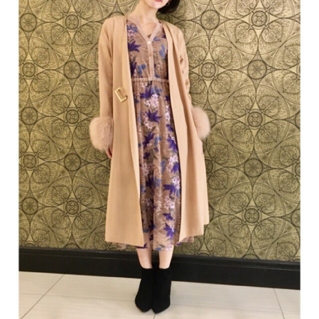 フラワーライン刺繍ワンピース グレースコンチネンタル2019AW✨結婚式