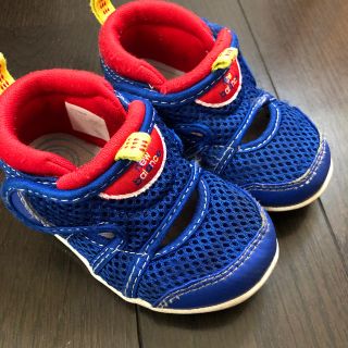 ニューバランス(New Balance)のキッズ夏用メッシュサンダル　ニューバランス(サンダル)