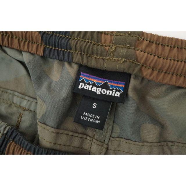 patagonia(パタゴニア)のpatagonia パタゴニア バギーズ パンツ レギュラー 迷彩 サイズS  メンズのパンツ(その他)の商品写真